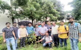 Tree plantation prog was organised by MTech (DC & VLSI) IInd Sem students & DoEC